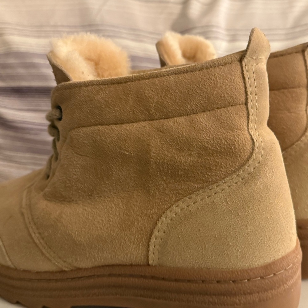 ✨RARE ✨Canterbury Sheepskin Super-tread Lace-Up Ankle Boots Sand Suede - Picture 4 of 16